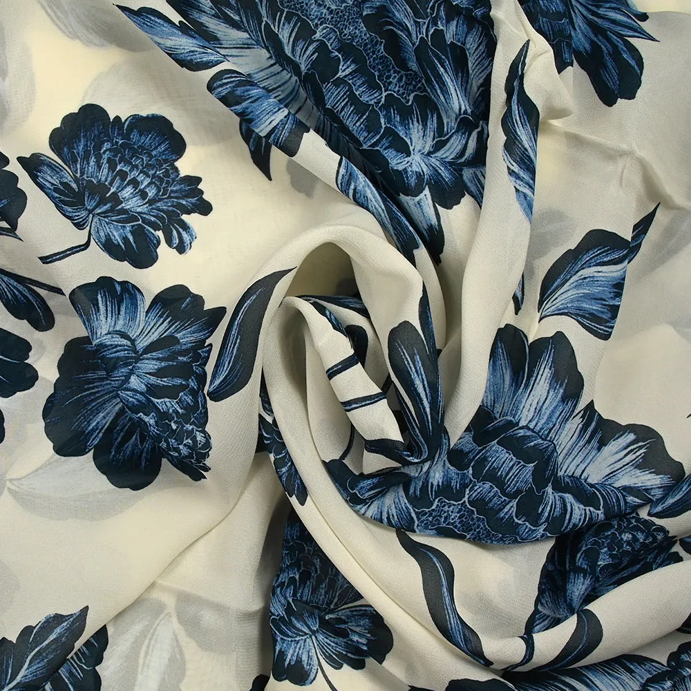 Crêpe georgette viscose imprimé fleurs bleues fond blanc cassé