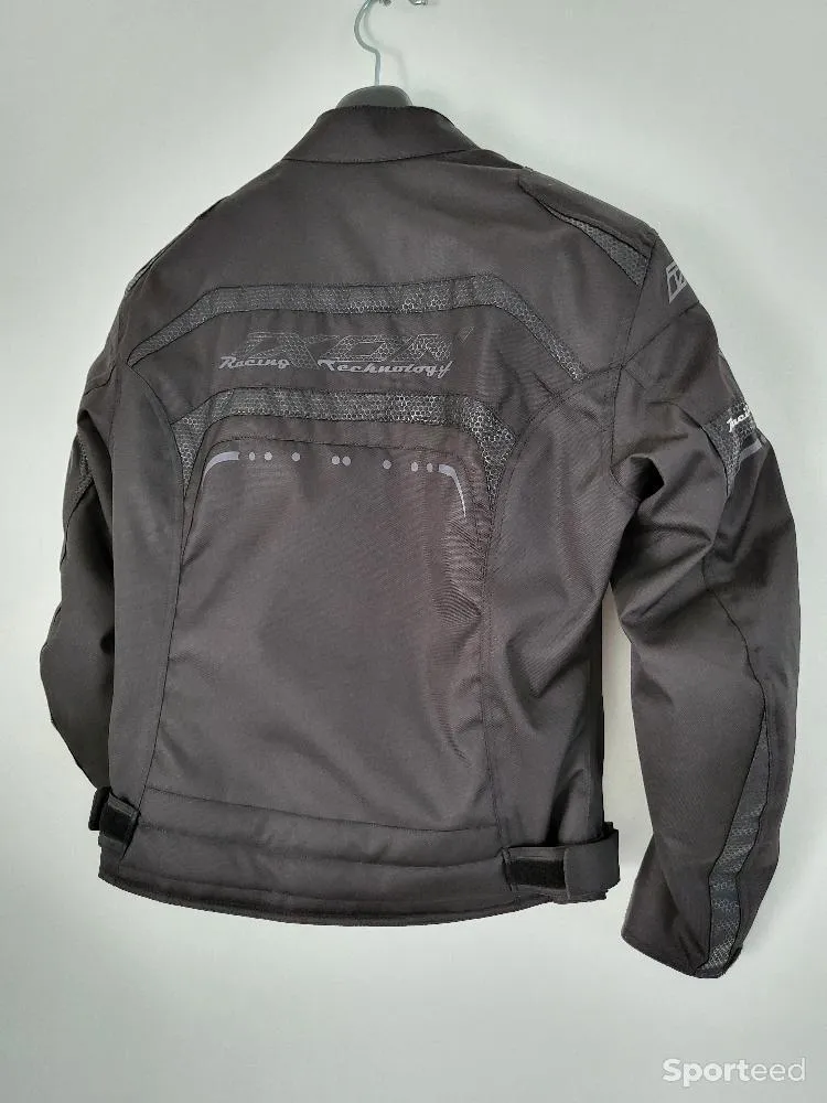 Veste Ixon neuve neuf Ajouté le : 18/08/2022