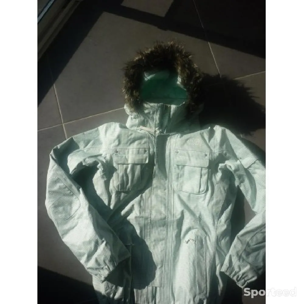 VESTE SNOW NORTH FACE d'occasion Ajouté le : 10/12/2021