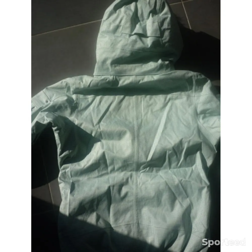 VESTE SNOW NORTH FACE d'occasion Ajouté le : 10/12/2021